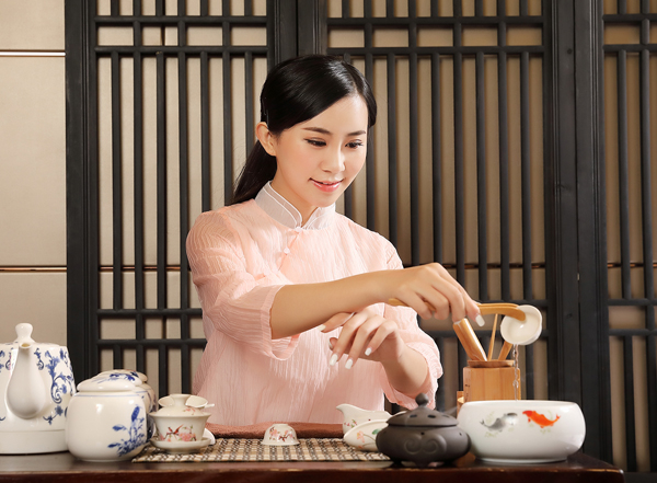 经常去上海松江靠谱男士会馆，这家私藏已久的店推荐给你